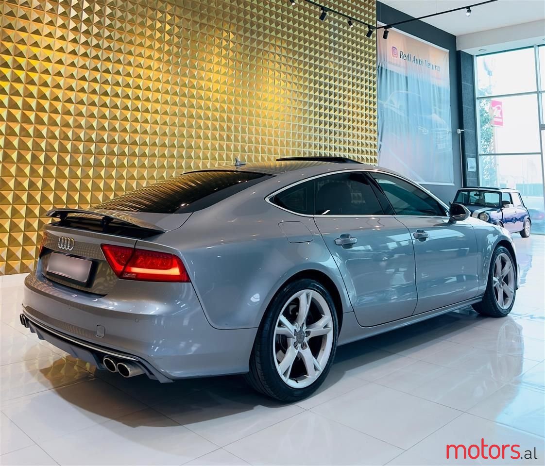2012' Audi A7 photo #2