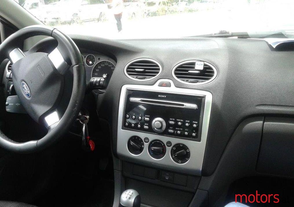 2007' Ford Focus photo #2