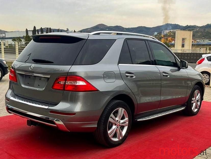 2012' Mercedes-Benz ML 350 photo #5