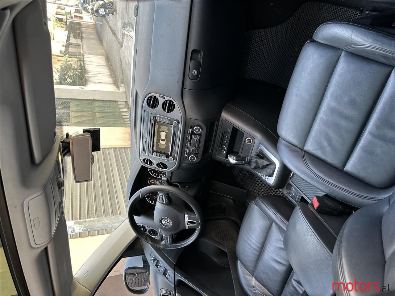 2013' Volkswagen Tiguan photo #6