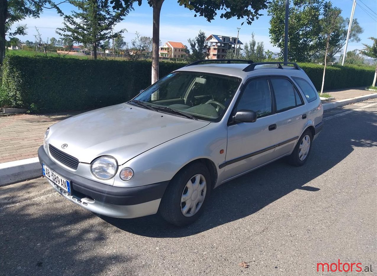 1999' Toyota Corolla photo #1