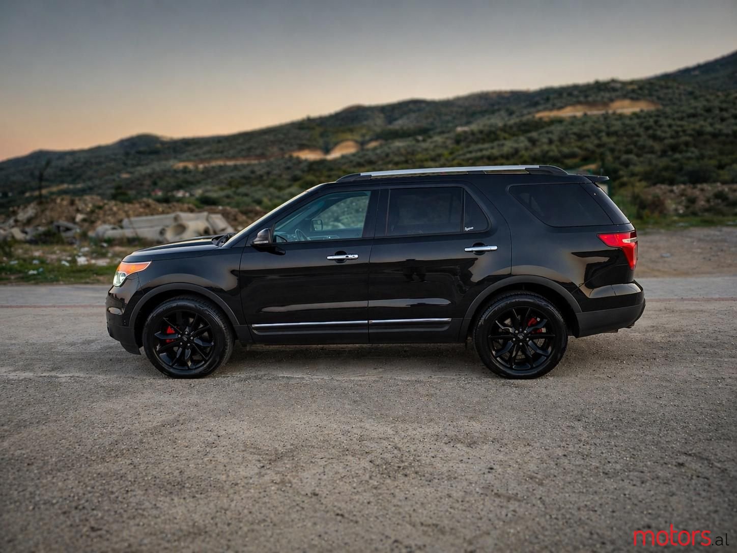 2013' Ford Explorer photo #3