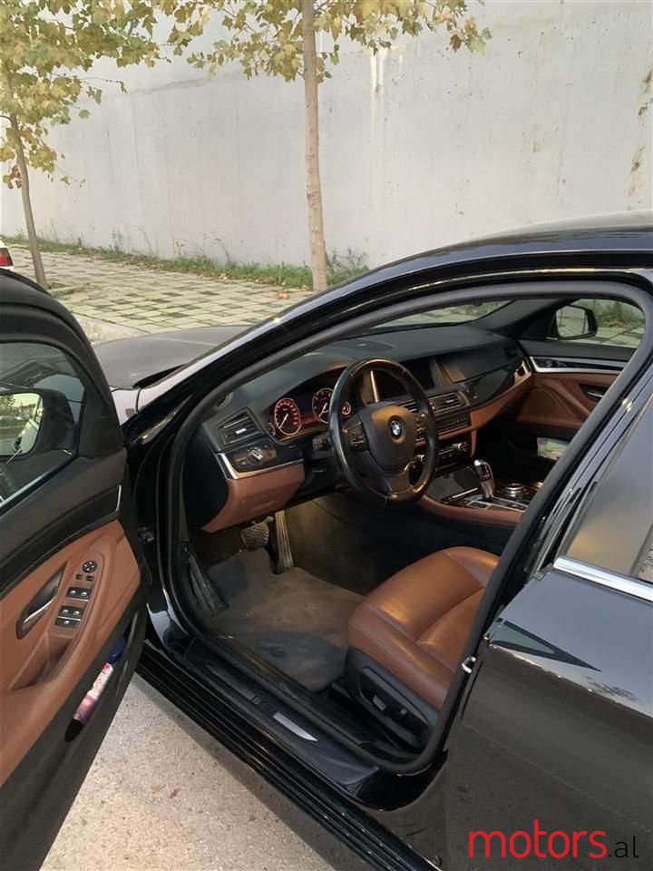 2016' BMW 520 photo #6