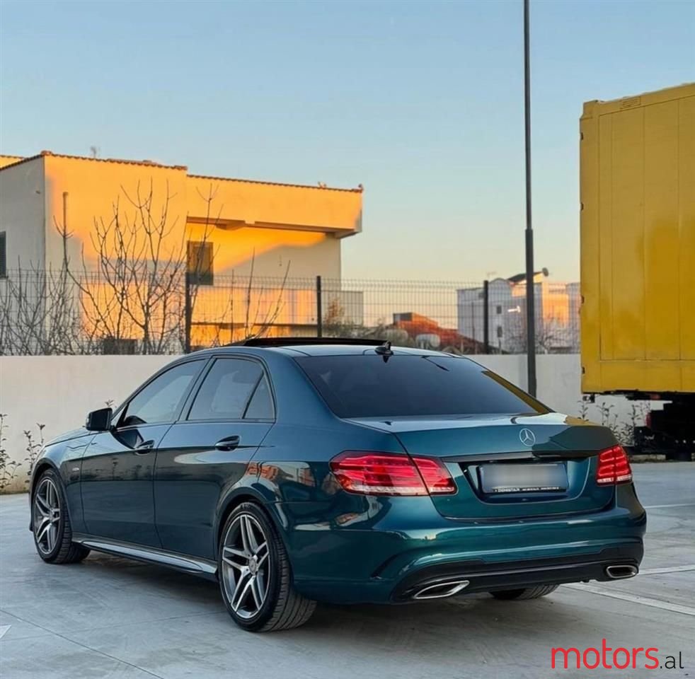 2014' Mercedes-Benz E 220 photo #6