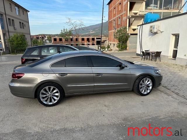 2013' Volkswagen photo #1