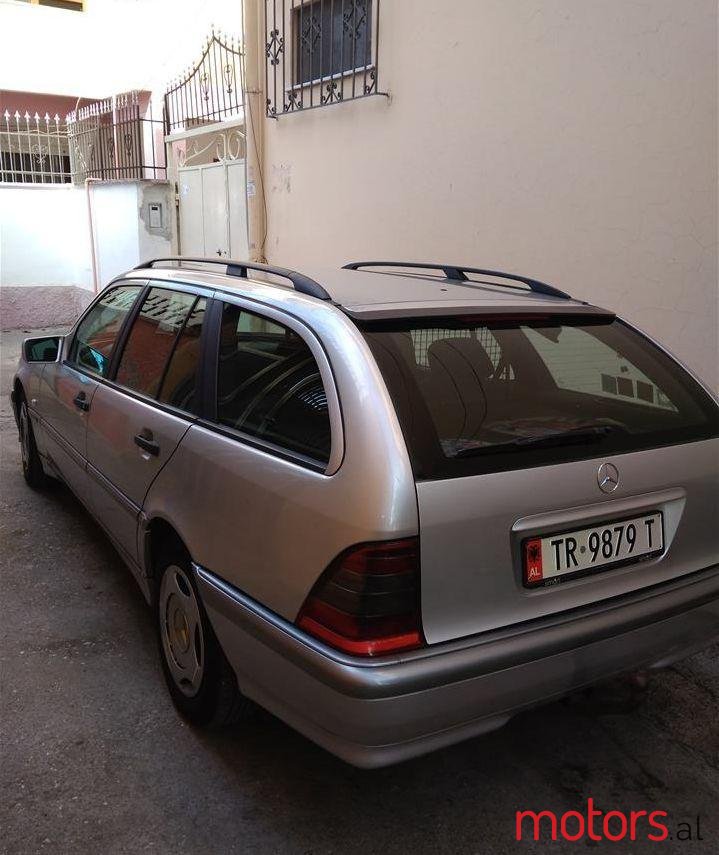 2000' Mercedes-Benz C 220 photo #1