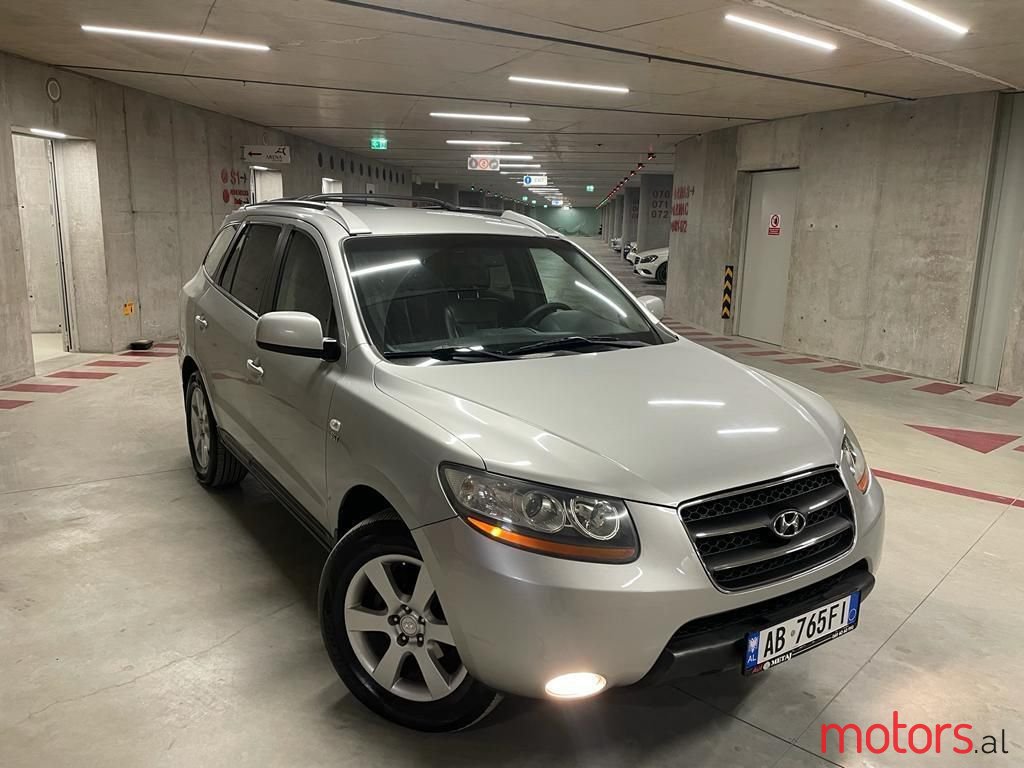 2008' Hyundai Santa Fe photo #2