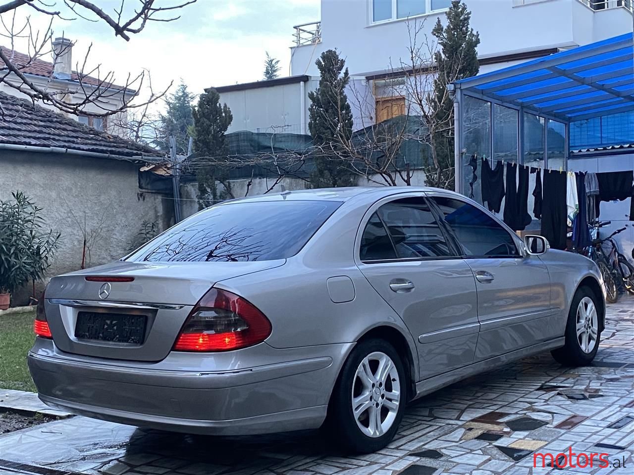 2008' Mercedes-Benz E 220 photo #5