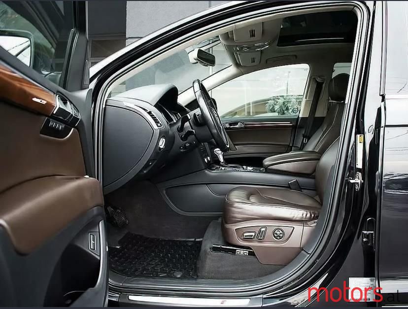 2012' Audi Q7 photo #6
