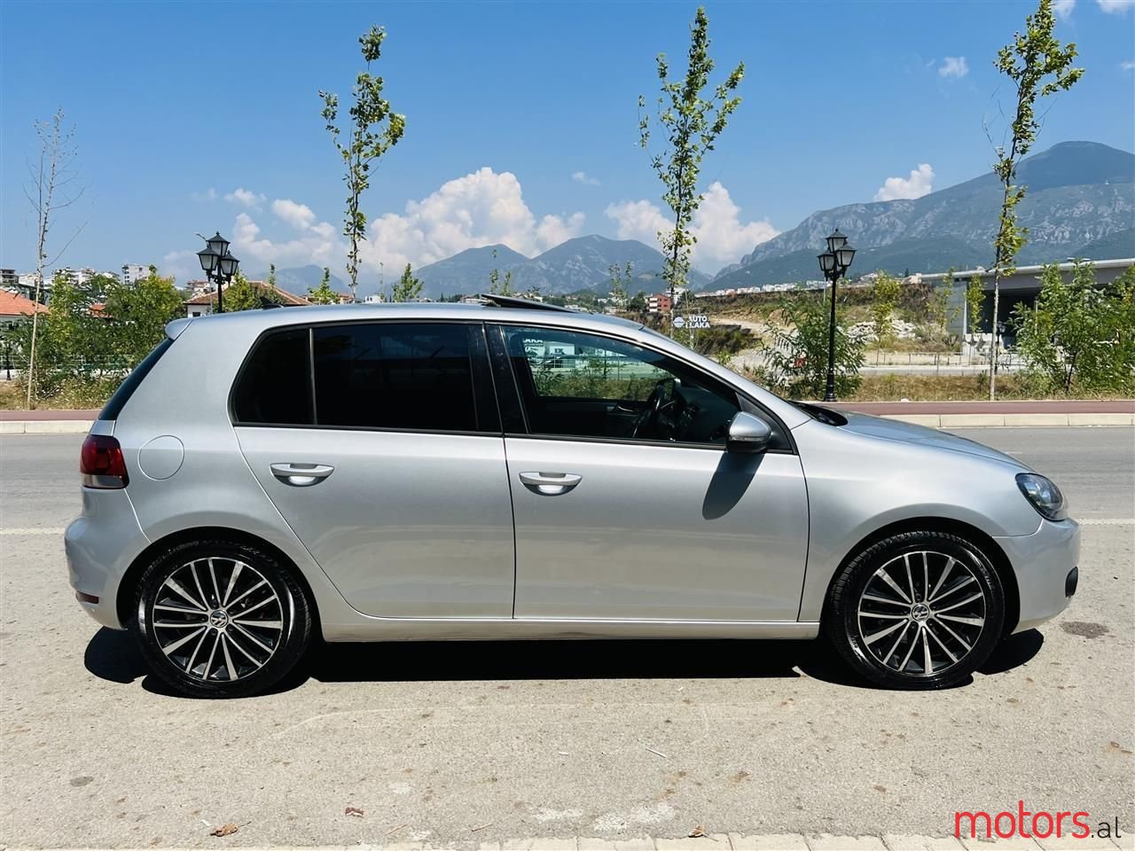 2013' Volkswagen Golf photo #5
