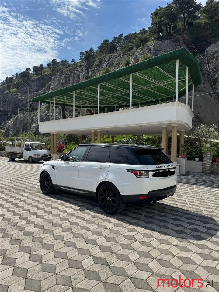 2016' Land Rover Range Rover Sport photo #4