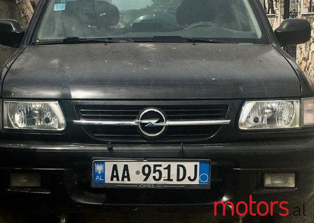 2004' Opel Frontera photo #1