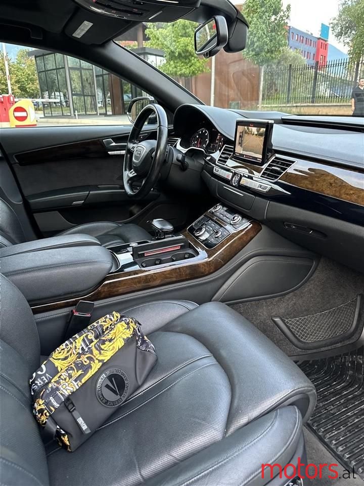 2015' Audi A8 photo #5