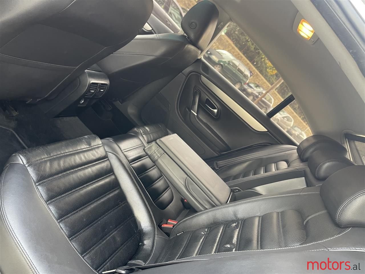 2011' Volkswagen CC photo #4