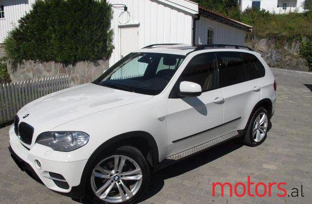 2011' BMW X5 photo #1