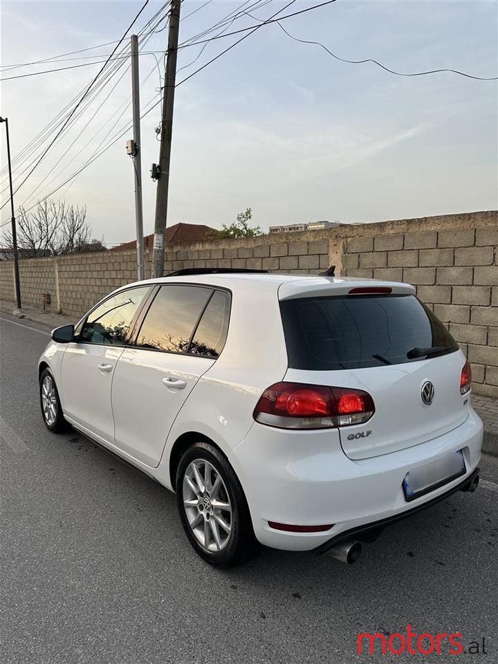 2013' Volkswagen Golf photo #5