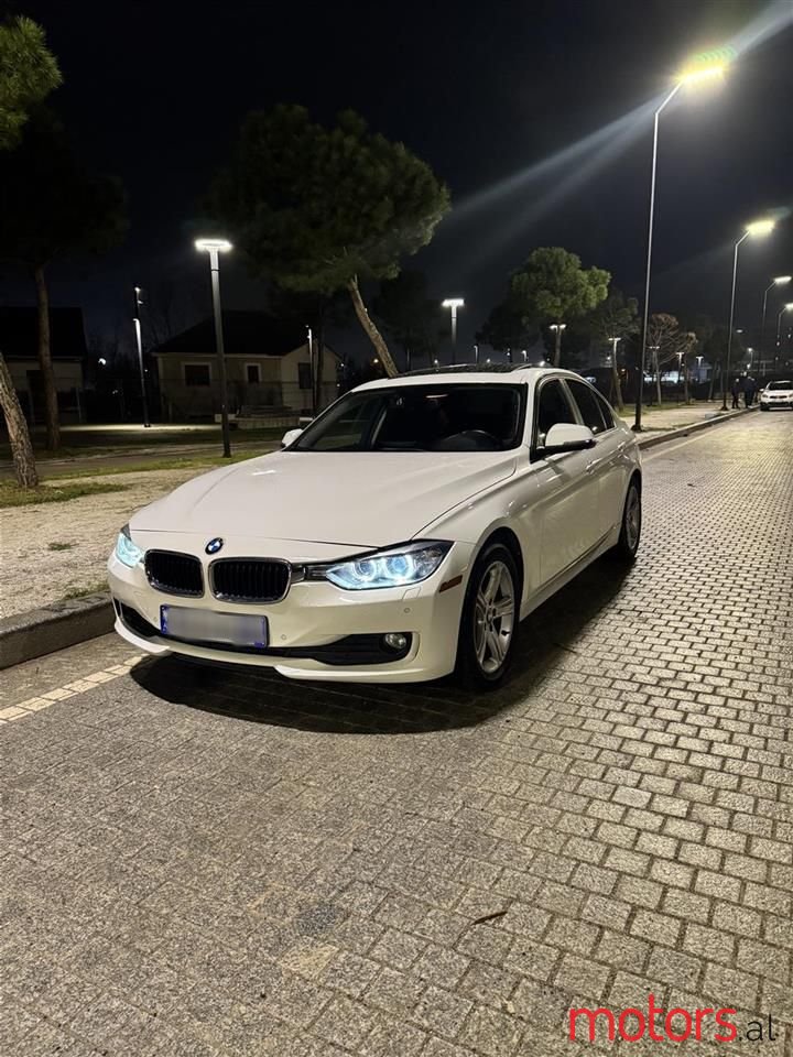 2013' BMW 320 photo #1