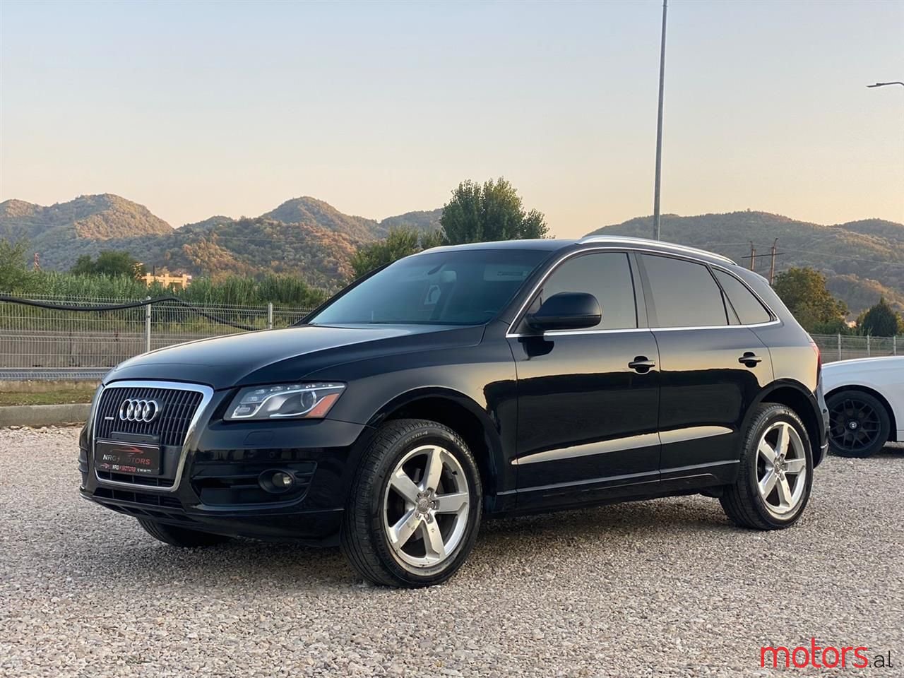2011' Audi Q5 photo #6