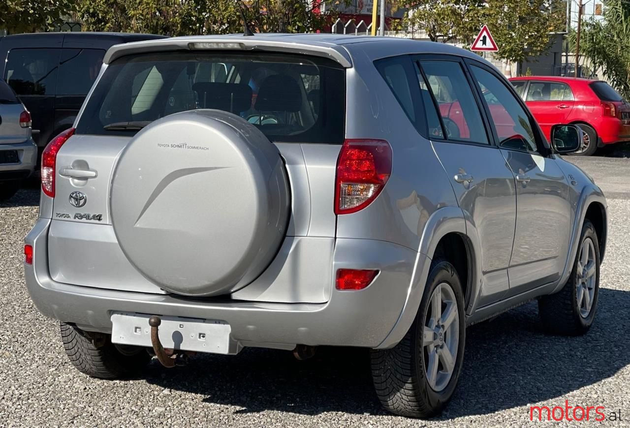 2007' Toyota RAV4 photo #3