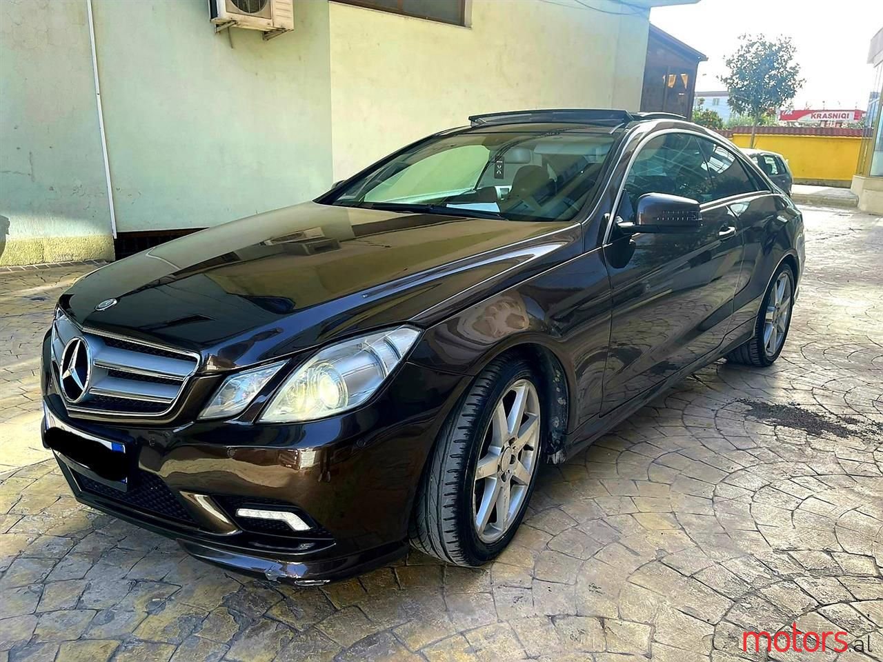 2010' Mercedes-Benz E 350 photo #4