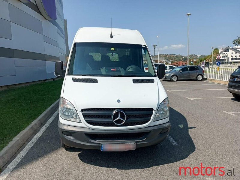 2010' Mercedes-Benz Sprinter photo #4