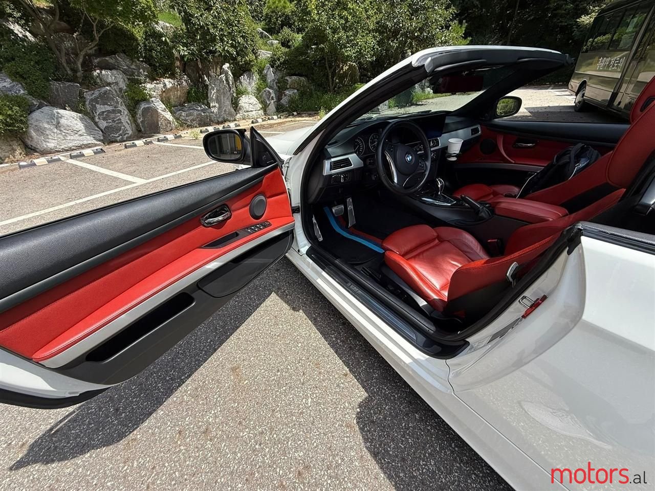 2010' BMW 335 photo #5