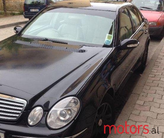 2005' Mercedes-Benz E-Class photo #2