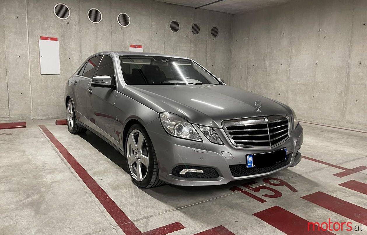 2010' Mercedes-Benz E 350 photo #1
