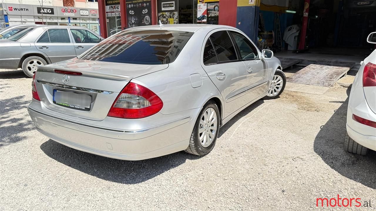 2007' Mercedes-Benz E 220 photo #6