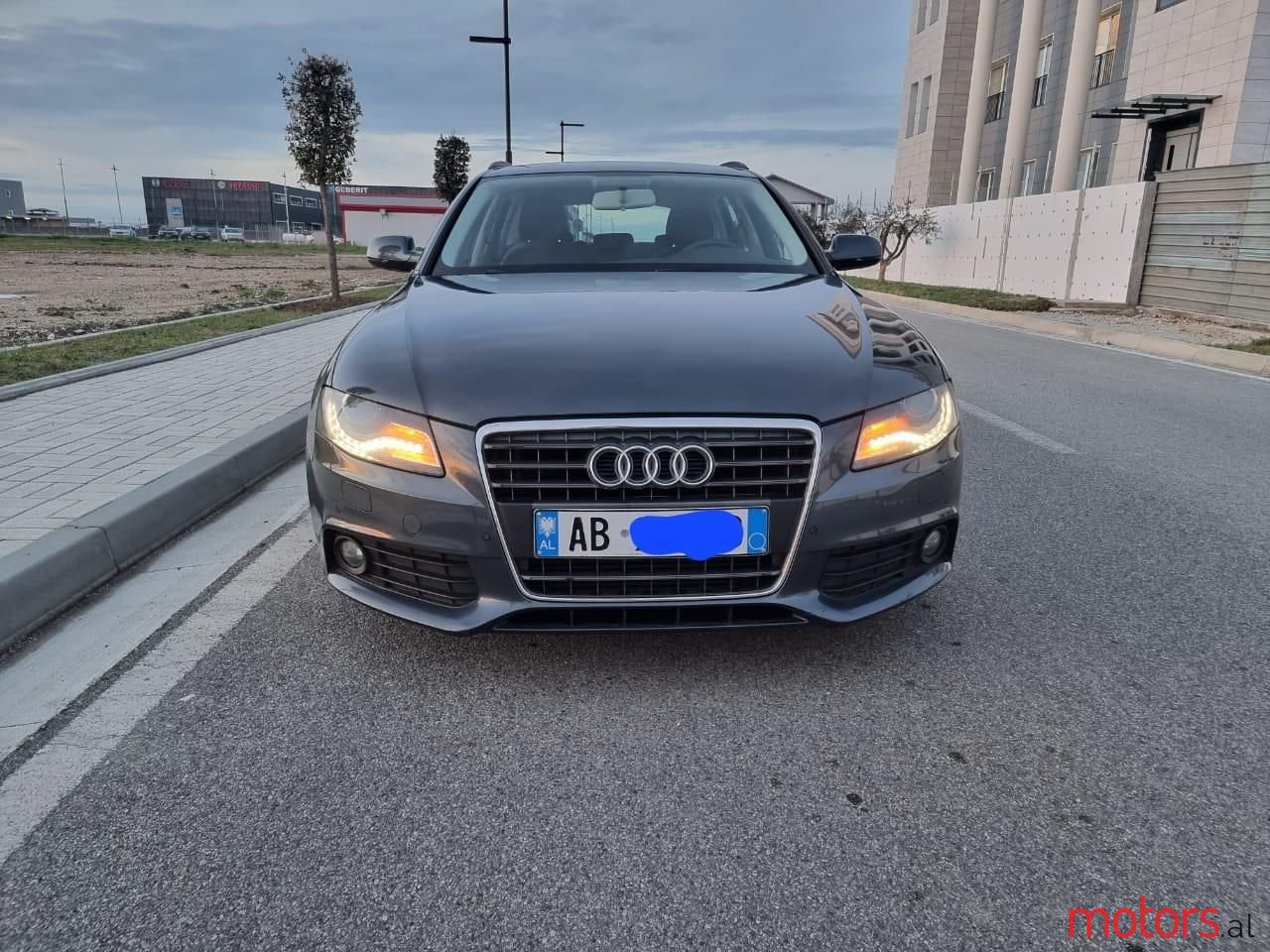 2010' Audi A4 photo #4