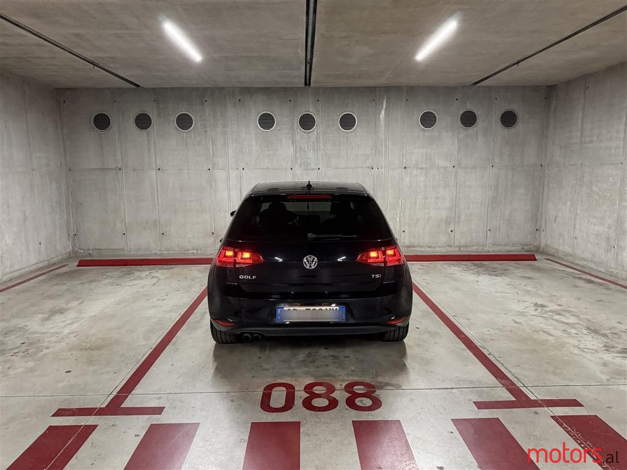 2015' Volkswagen Golf photo #3