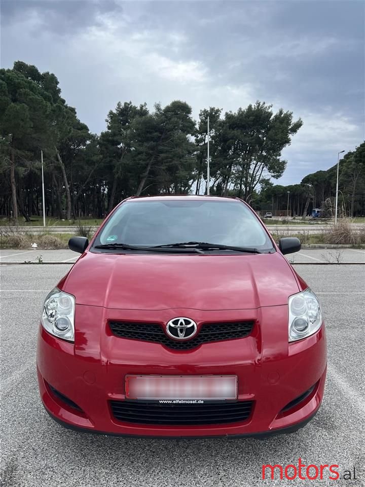 2009' Toyota Auris photo #2