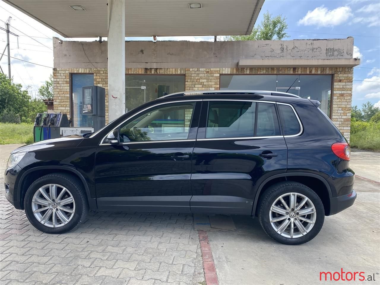 2008' Volkswagen Tiguan photo #4