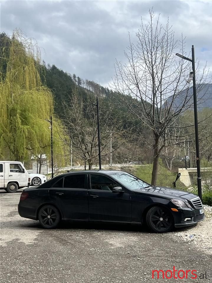 2012' Mercedes-Benz E 350 photo #1