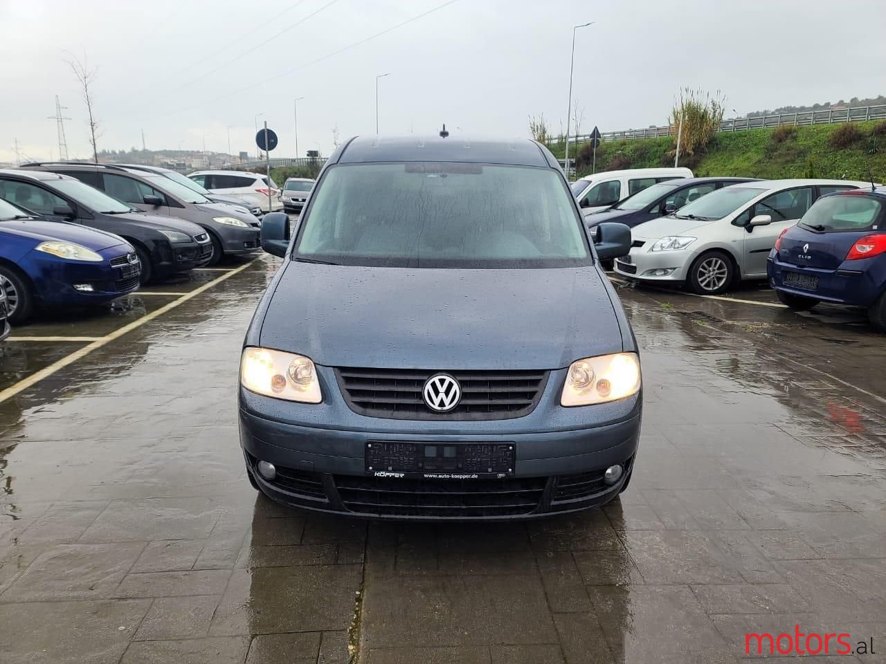 2009' Volkswagen Caddy photo #6