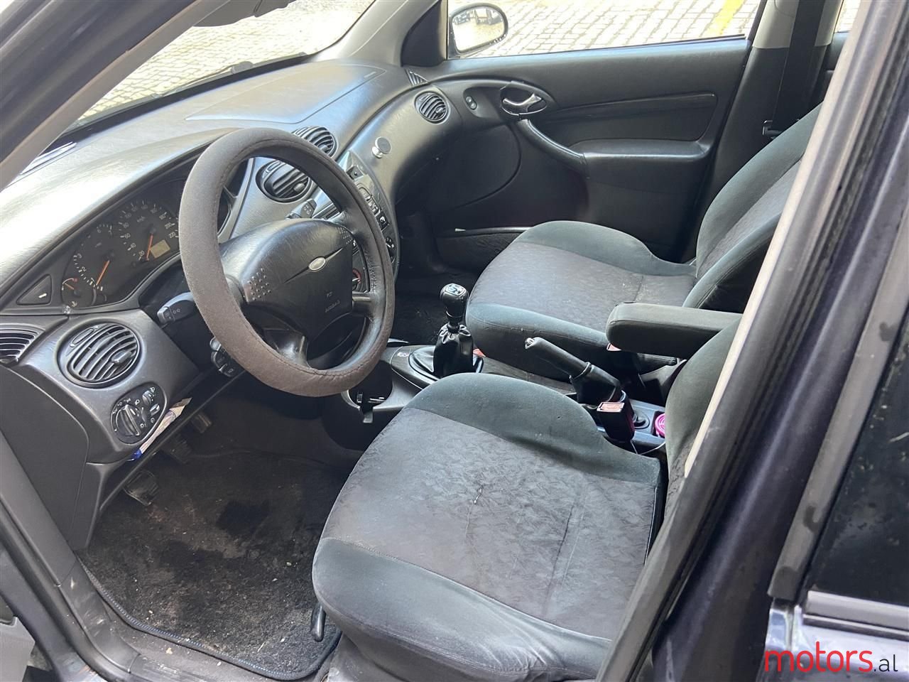 2000' Ford Focus photo #6