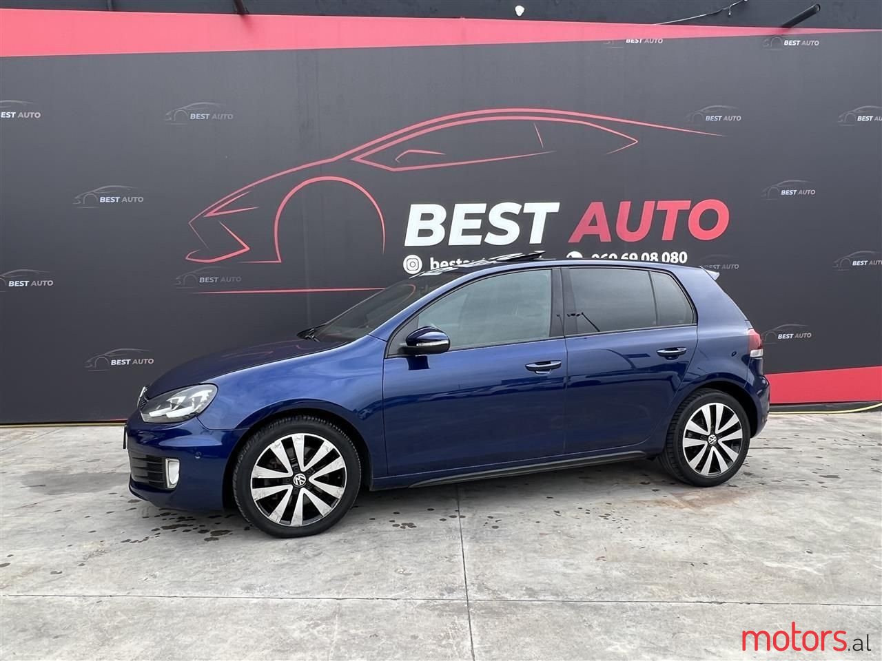 2011' Volkswagen Golf photo #6