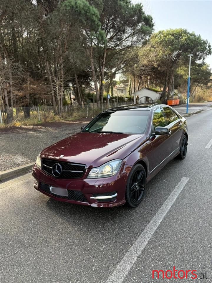 2008' Mercedes-Benz C 320 photo #3