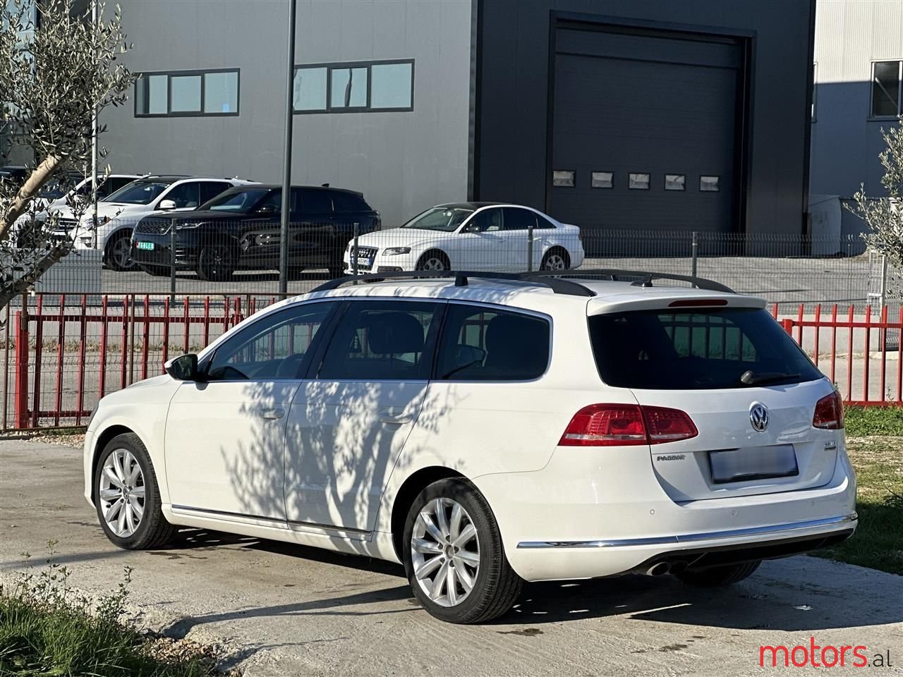 2012' Volkswagen Passat photo #5