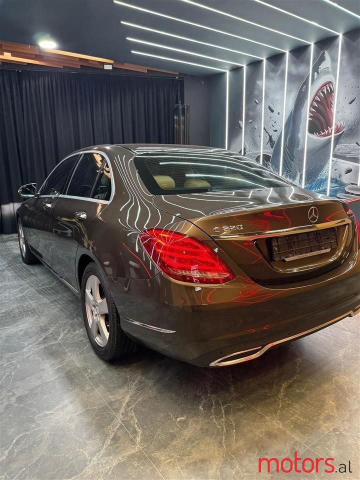 2014' Mercedes-Benz C 220 photo #3