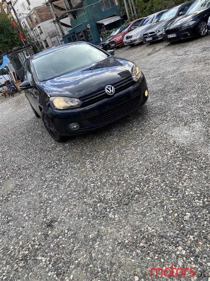 2008' Volkswagen Golf photo #6