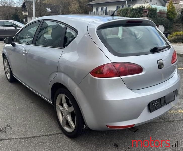 2007' SEAT Leon photo #4