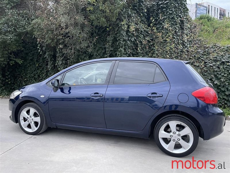 2008' Toyota Auris photo #4