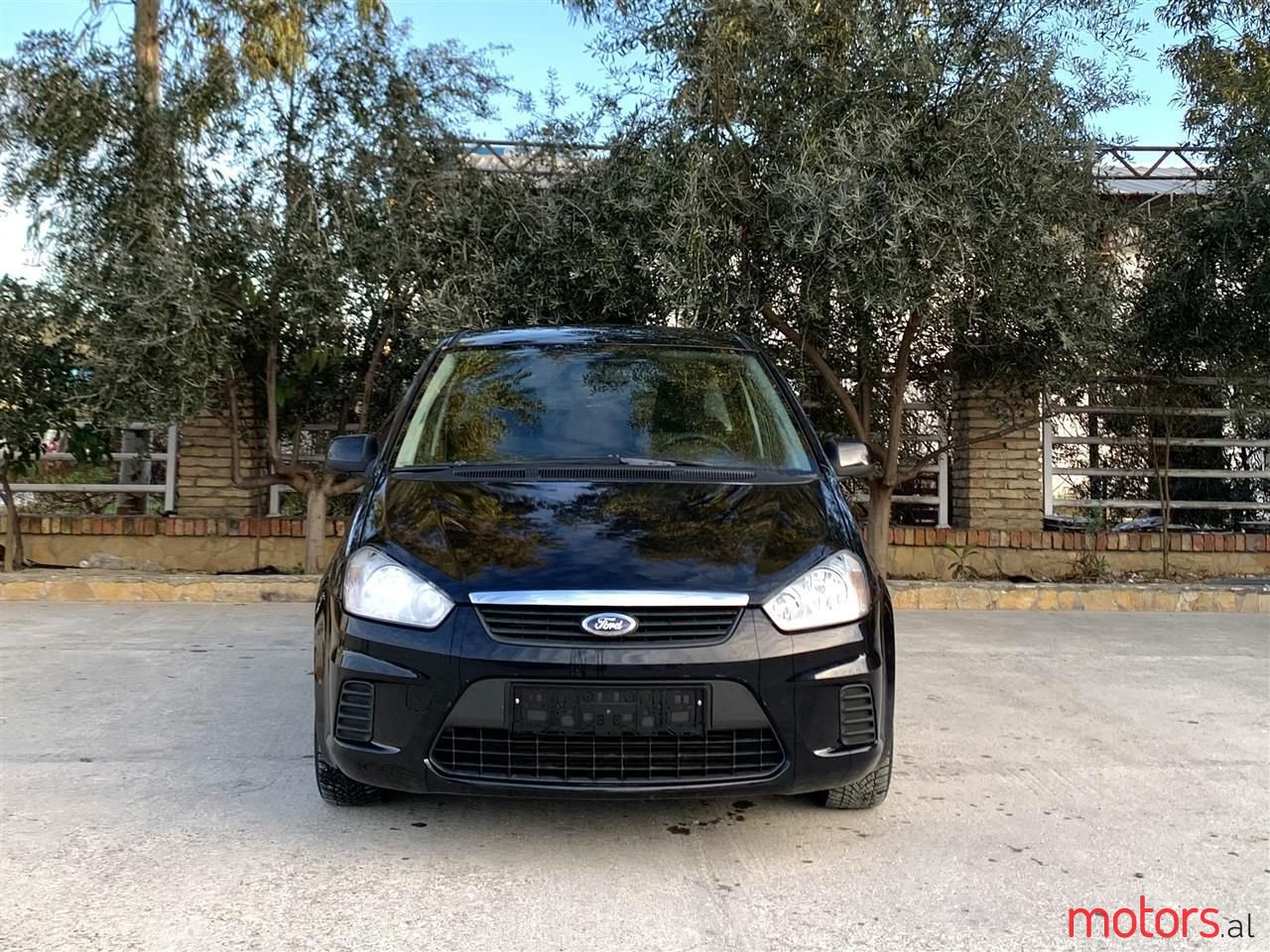 2010' Ford C-MAX photo #1