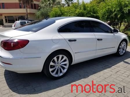 2010' Volkswagen Passat photo #5