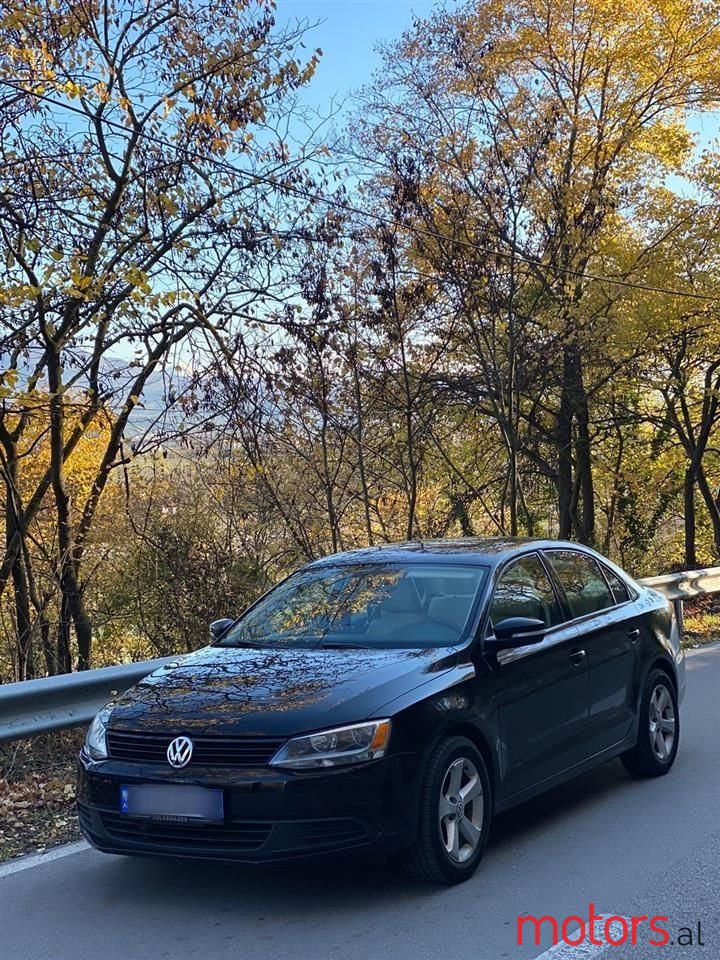 2011' Volkswagen Jetta photo #1