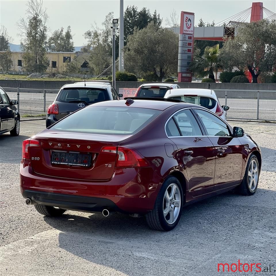 2013' Volvo S60 photo #4