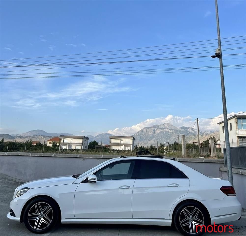 2014' Mercedes-Benz E 250 photo #2