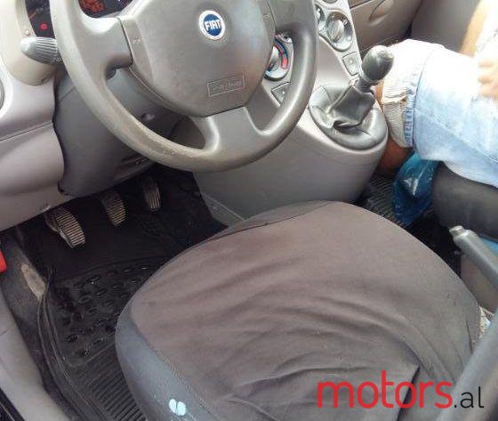 2005' Fiat Panda photo #1
