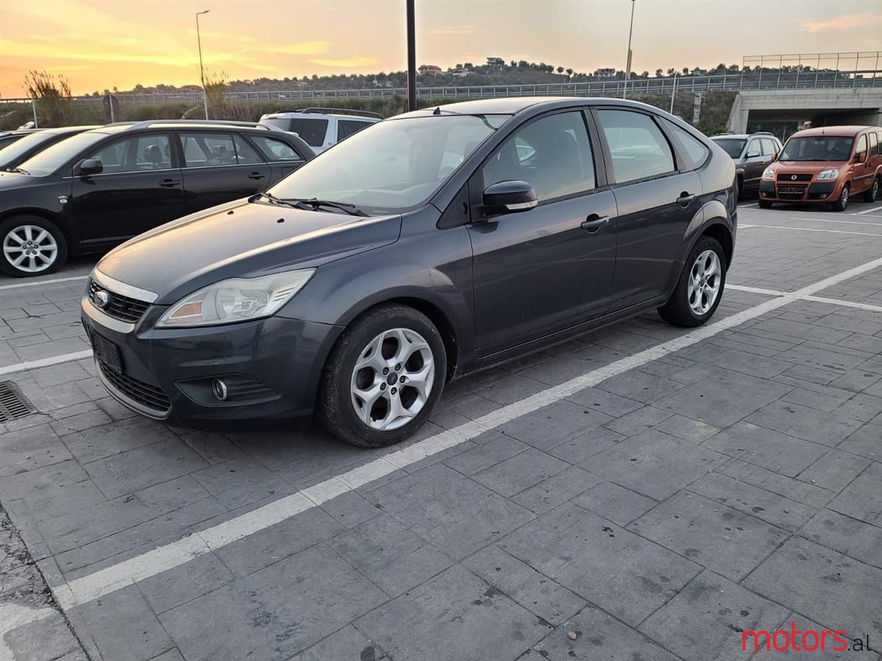 2009' Ford Focus photo #6